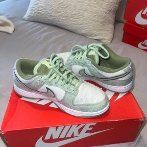 Nike Green Sneakers Mesh Upper Lifestyle